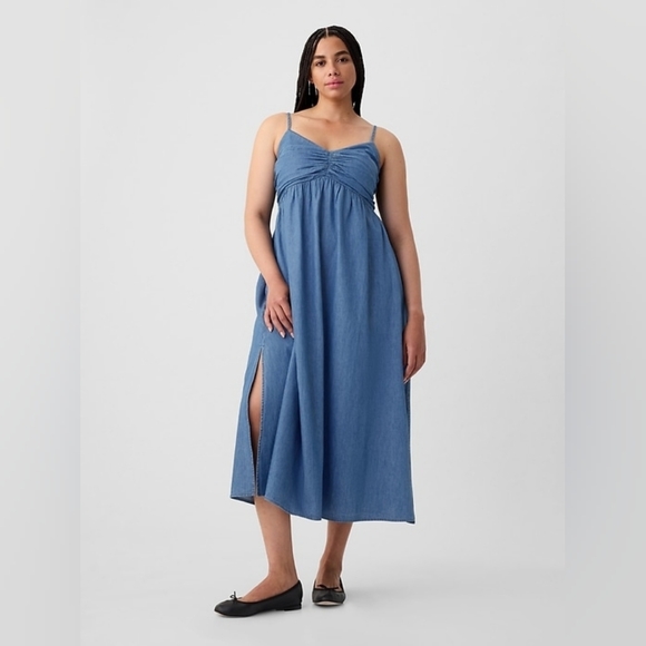 Gap Denim Maxi Dress Medium Wash - Picture 3 of 6
